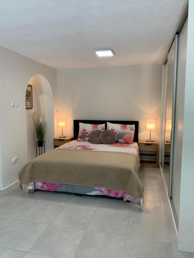 Apartment Urban Oasis ซริกเวนิซา ภายนอก รูปภาพ